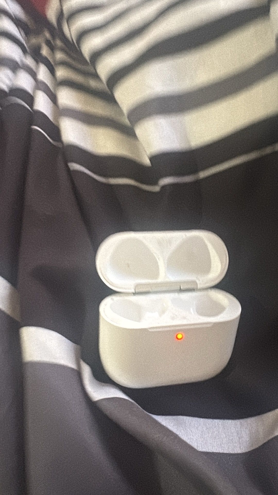 Air Pod 4 Noise Cancellation