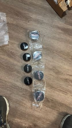 GMC center wheel caps