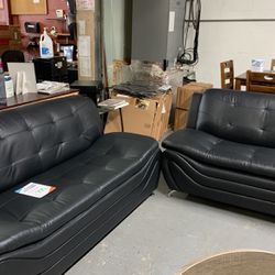sofa and loveseat black $899
