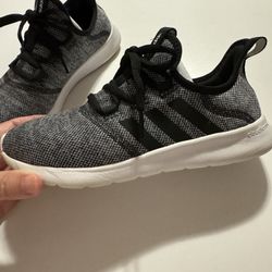 Adidas Ladies, Jim Shoes Like New Size 6, Black And Gray