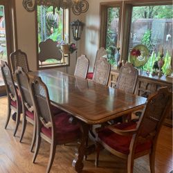 Drexel Heritage Dining Table & Chairs