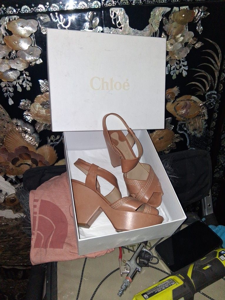 Chloe 8 1/2 