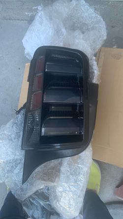 2018 2019 2020 2021 FORD MUSTANG RIGHT  and left side