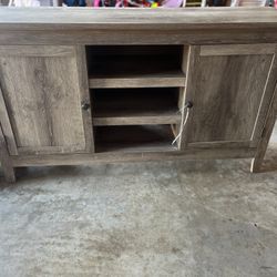 TV Stand/cabinet