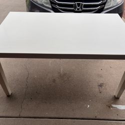 Dining Room Table 