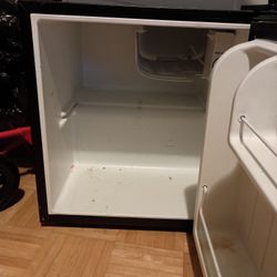 Mini Fridge Black