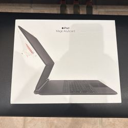 Apple Magic Keyboard 12.9