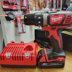 Milwaukee M18 drill kit
