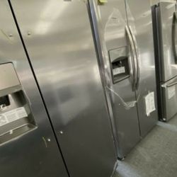 Frigidaire Side By Side Fridges up to 50% off MSRP HUGE SHOWROOM