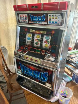 Versus Pachislo Token Slot Machine