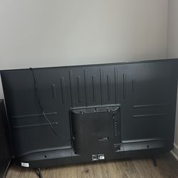 📺 Hisense 58” 4K Smart TV – FOR PARTS / REPAIR