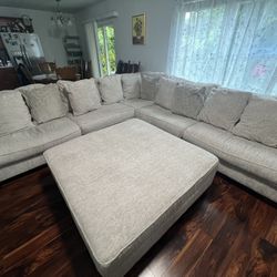 Couch Rawcliffe 3-Piece Sectional with Ottoman