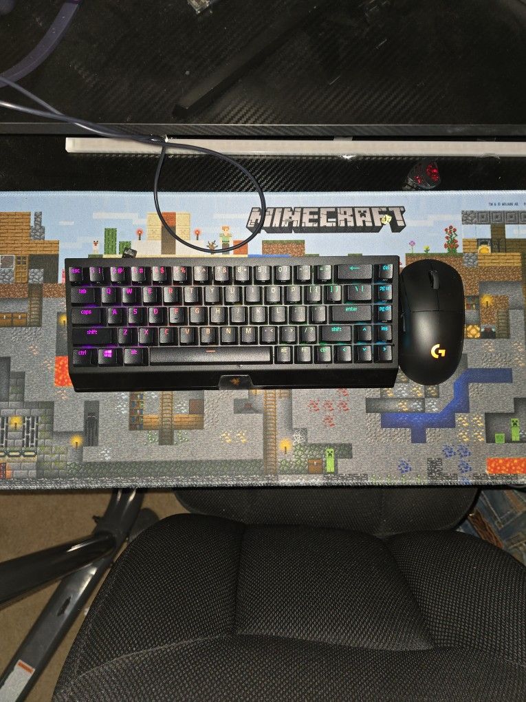 Razer Blackwidow Mini Keyboard With Logitec Mouse