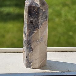 🌿 MOSS AGATE TOWER – 3” TALL, 67g – MYSTERIOUS ORIGIN, MAXIMUM VIBES – LOCAL PICKUP IN CLEVELAND ONLY 🌿