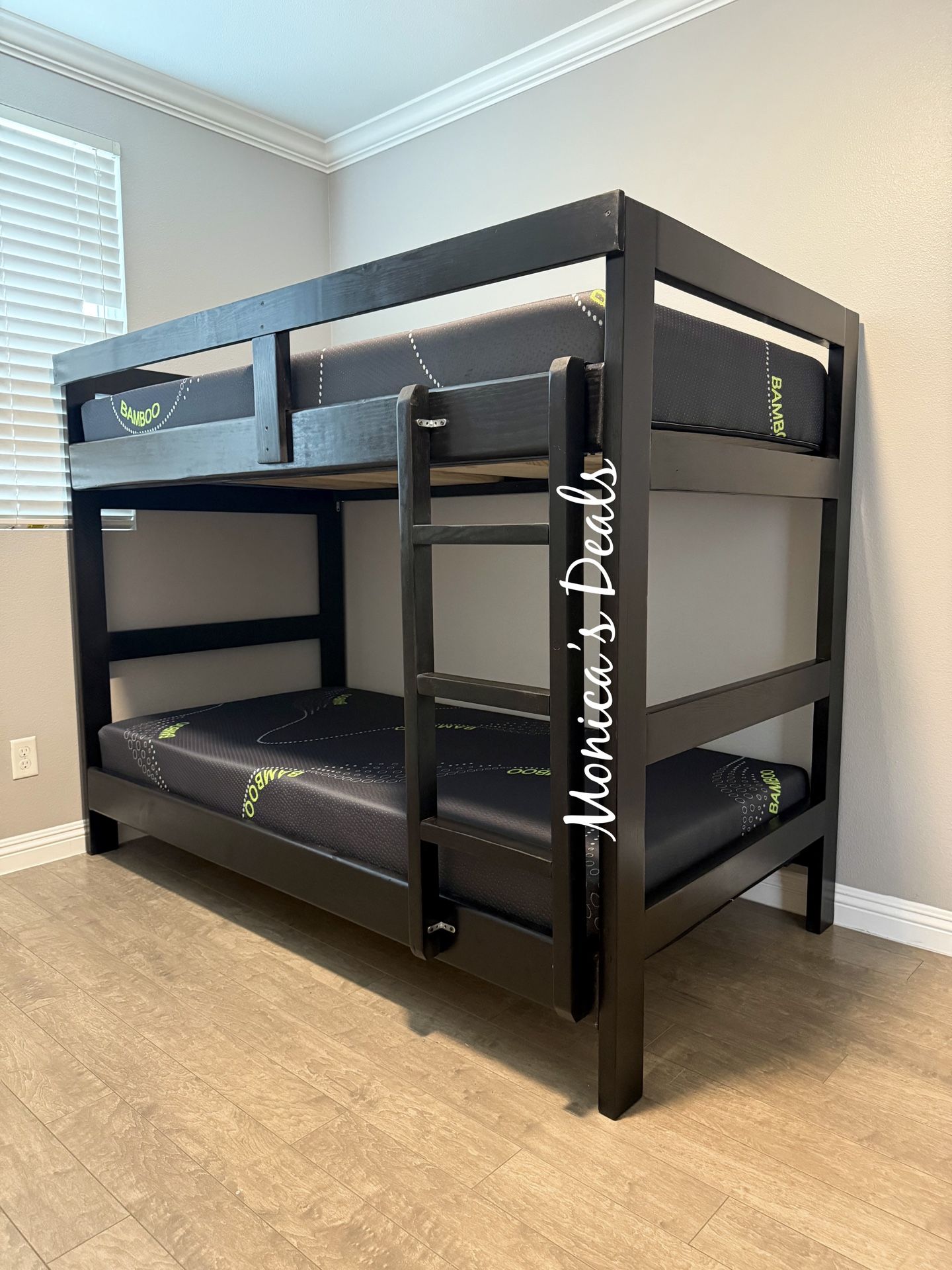 Solid Wood Twin/Twin Bunk Bed With Both Mattresses $560