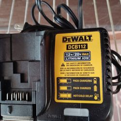 DeWalt Battery Charge