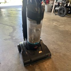Compact Bissell Vacuum - Power force Compact