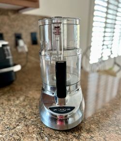 Nine Cuisinart excellent condition