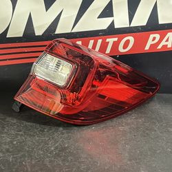 2015-2019 Subaru outback Legacy tail light