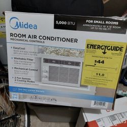 Midea 5000 BTU Window Unit