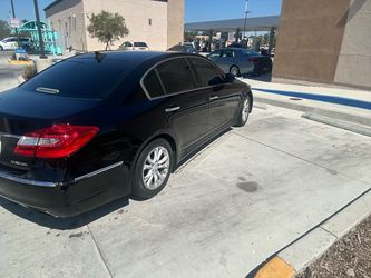 2013 Hyundai Genesis