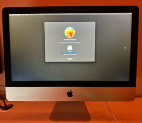 NEED GONE 1 WK Apple iMac 21.5 inch (2017) Clean Install Great Condition