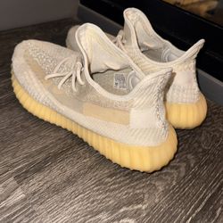 Yeezy Boost 350 V2