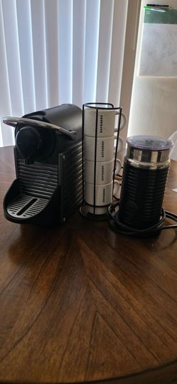 Breville nespresso expresso coffe machine and milk frother