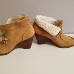 Michael Kors booties shoes 7.5 M