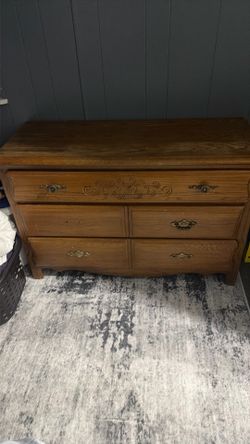 Dresser