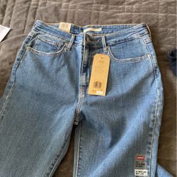 Levis Jeans
