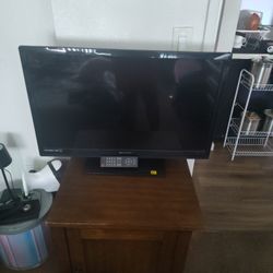 Emerson 32 In TV With Remote