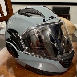 LS2 Valiant II Motorcycle Helmet