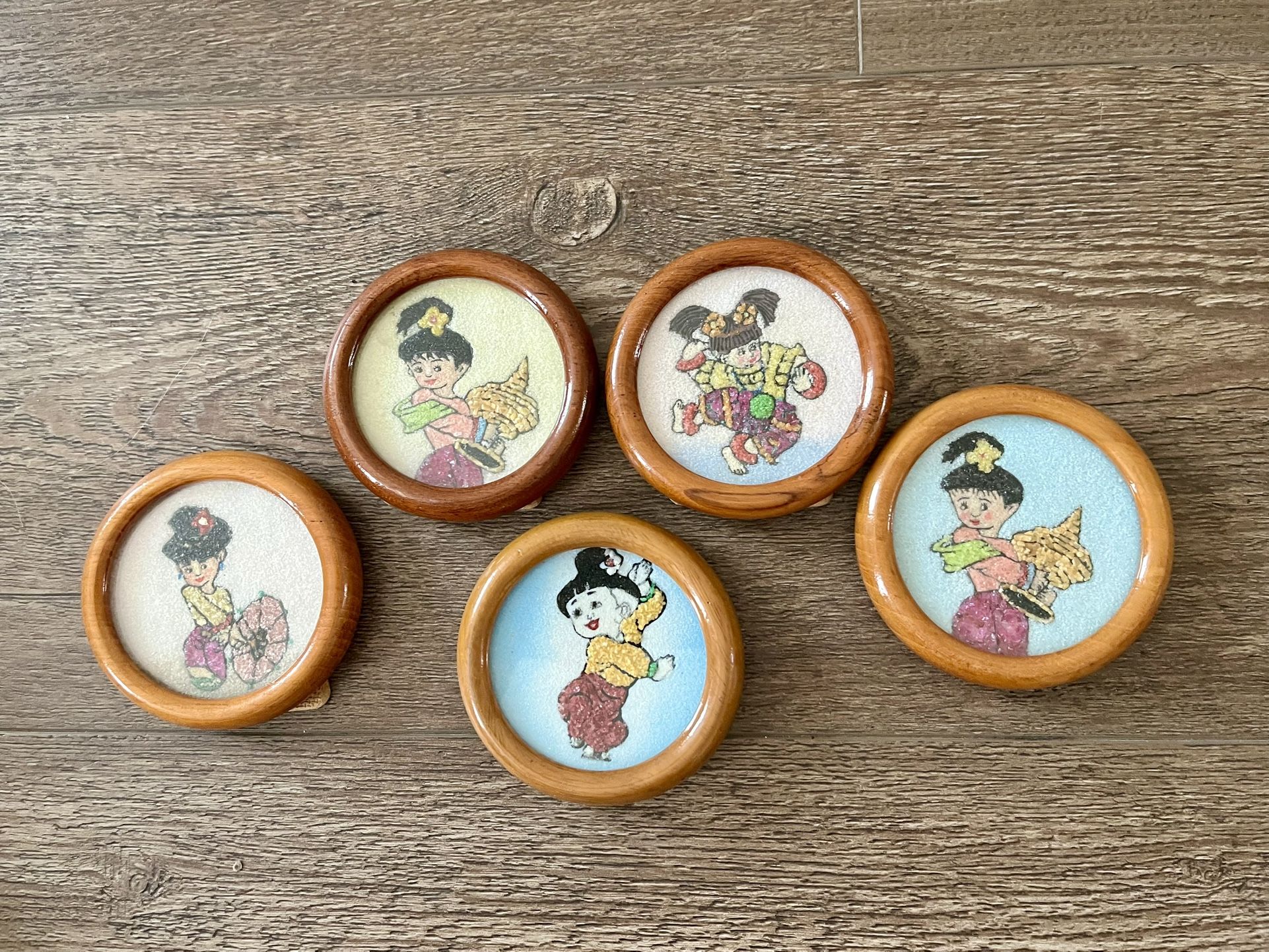 Set of 5 Vintage Pictures With Colorful Gems