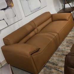🔥 Top Grain Leather Sofa – Modern Comfort Special 🔥