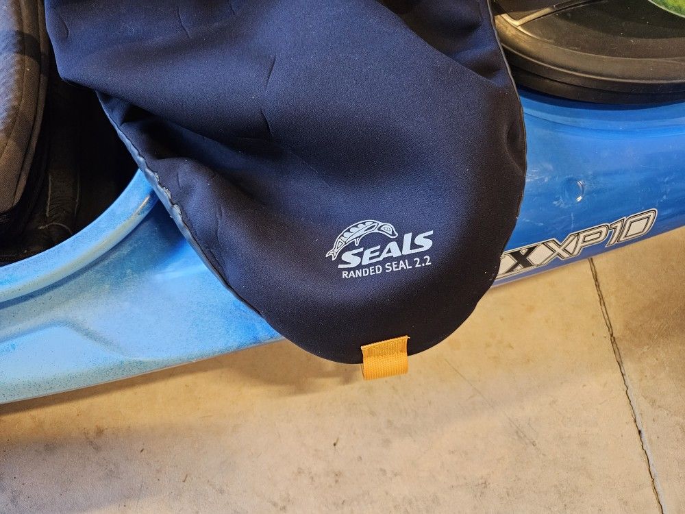 2020 Liquid Logic Remix XP10 , Seals spray skirt, helmet for Sale in Lake Stevens, WA OfferUp