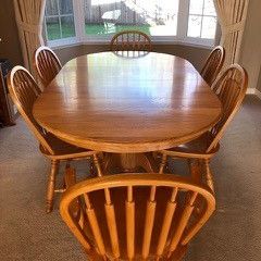 S. Berg & Bros. Handmade White Oak Table and six Chairs