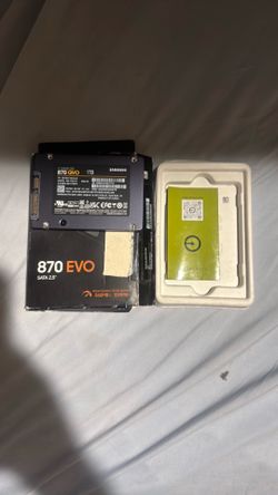 Samsung solid state drive 1TB 870 QVO  SAta 2.5