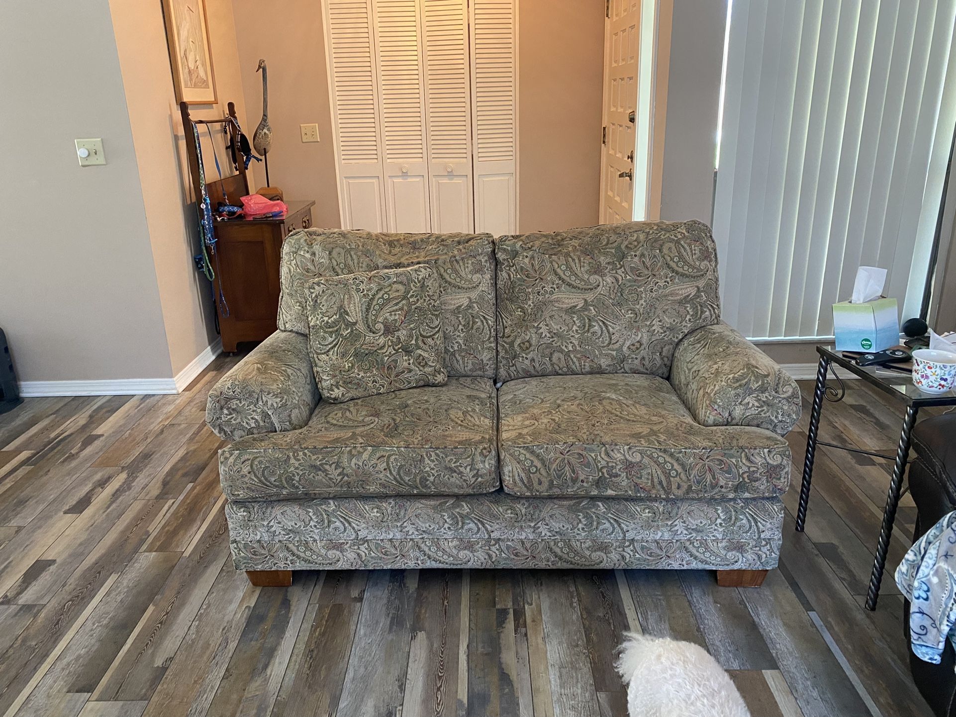 COMFY Loveseat Soft Fabric