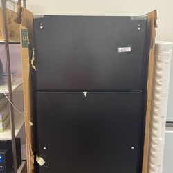 Black Fridge 