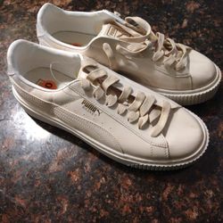 Puma Women's Shoes Size 10