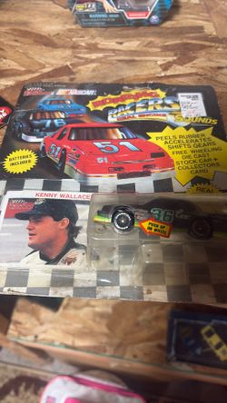 Kenny Wallace Roaring Racers 