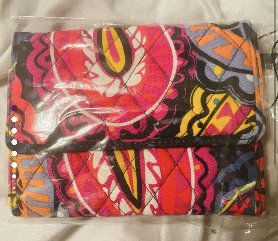 NWT Vera Bradley Snap Trifold Wallet