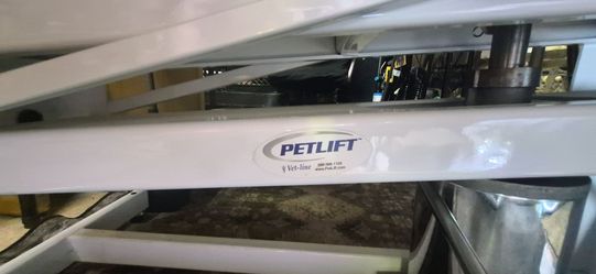 PetLift MasterLift Hydraulic Grooming Table – Heavy Duty (USA Made)