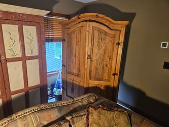 2 couch clean 1 armoire
