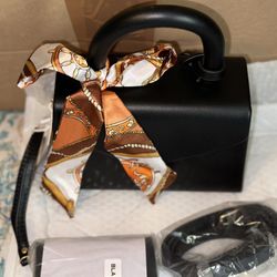 Small Black Purse With Scarf 