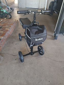 Knee scooter