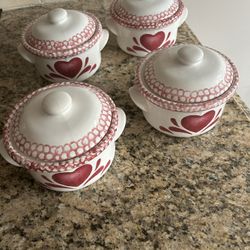 NEW! Set of Bowls with Lids & Handles