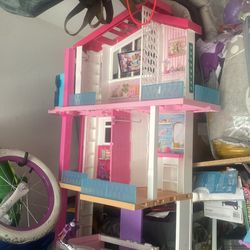 Barbies House