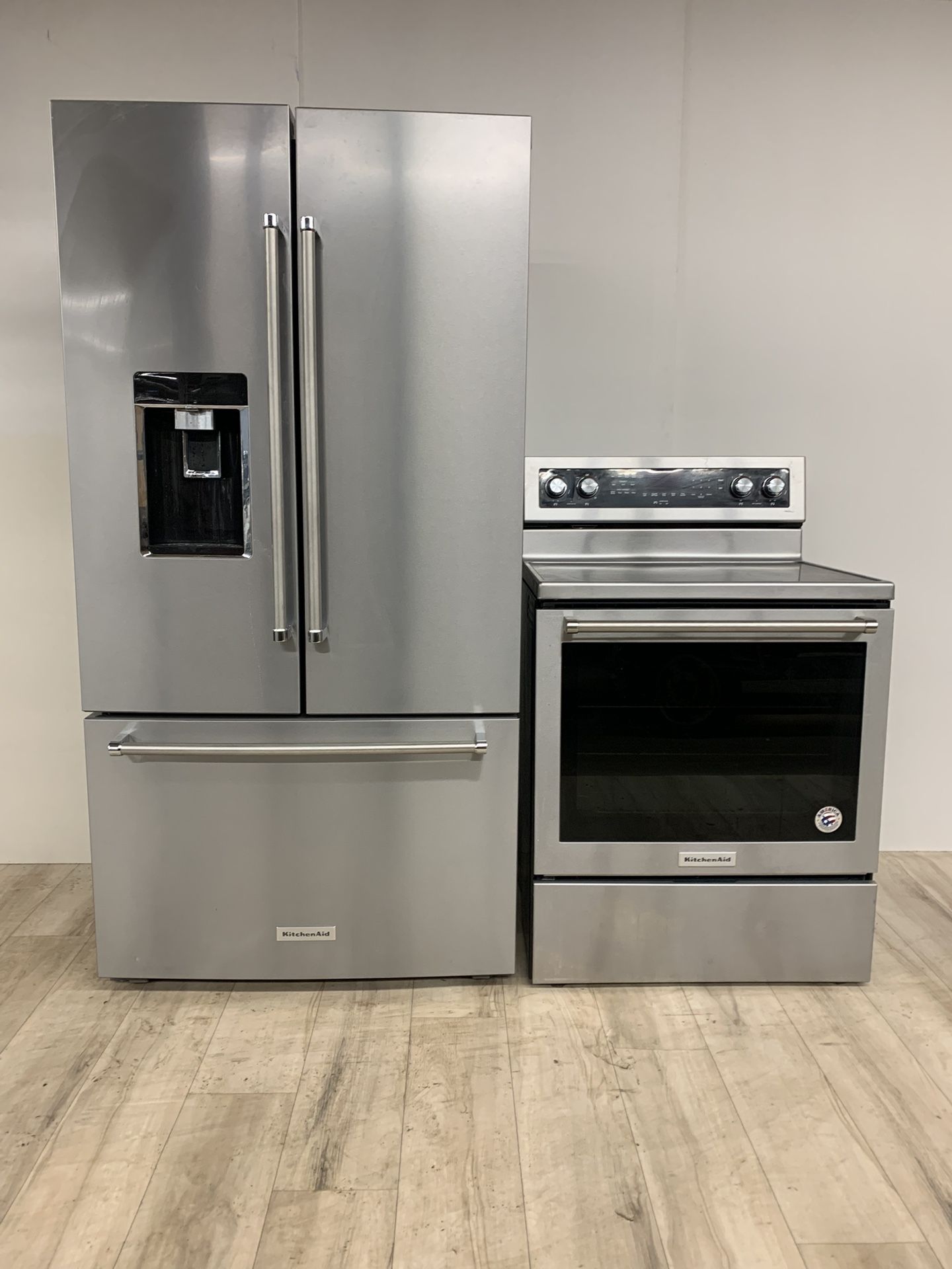 KITCHENAID STAINLESS STEEL REFRIGERATOR AND STOVE